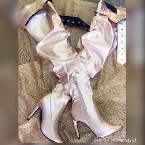 Rose gold Knee high heels ❤️